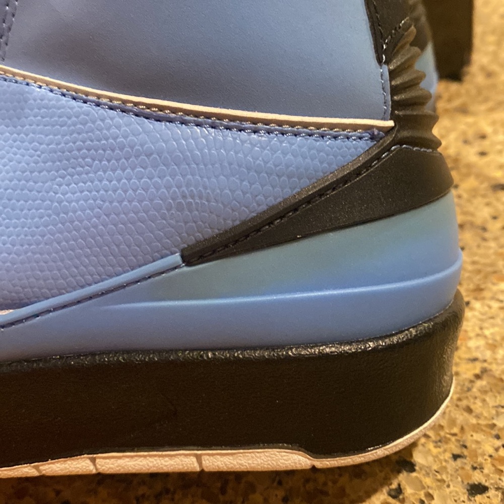 Jordan 2 GS - Picture 3 of 9